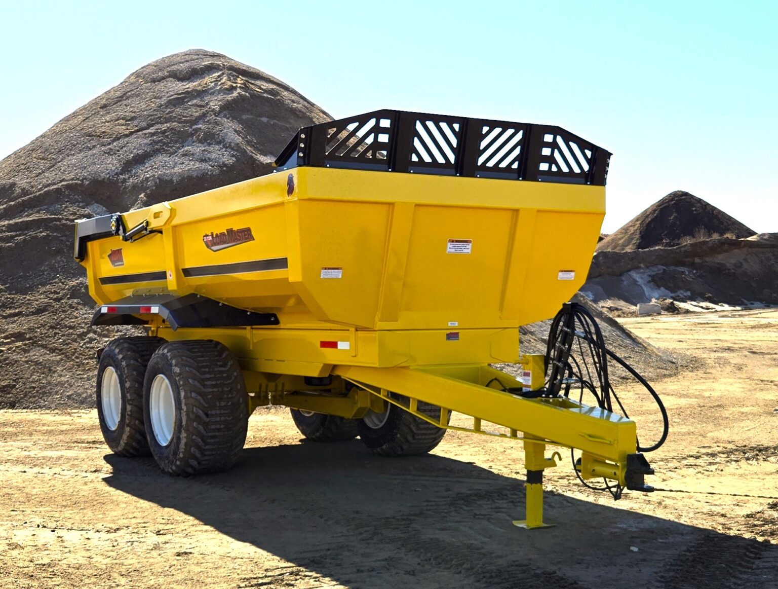96" x 192" Dump Trailer - 20 Ton, Hydraulic Tailgate, 600/50 x 22.5" 16 ply flotation tires