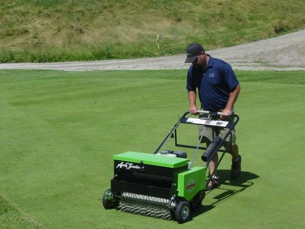 24" Self Propelled AreaSeeder